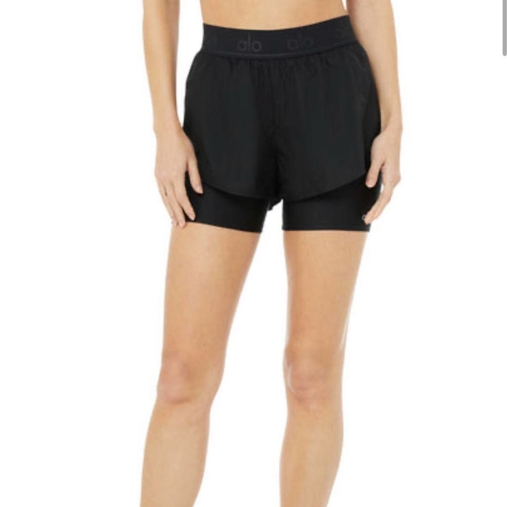 alo yoga shorts